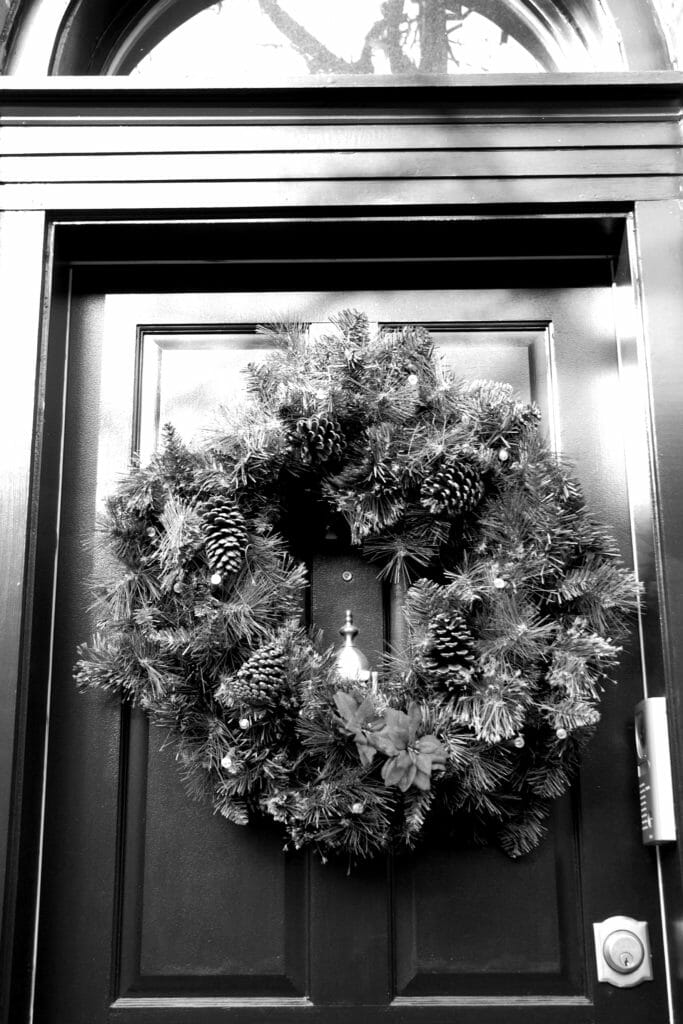 black and white christmas decorations