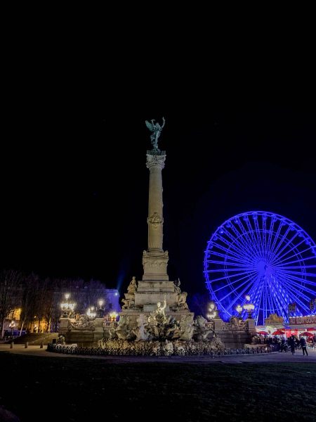Monument aux Girondins at night in Bordeaux