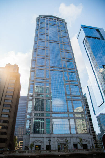 Skyscraper with sunflare in Chicago